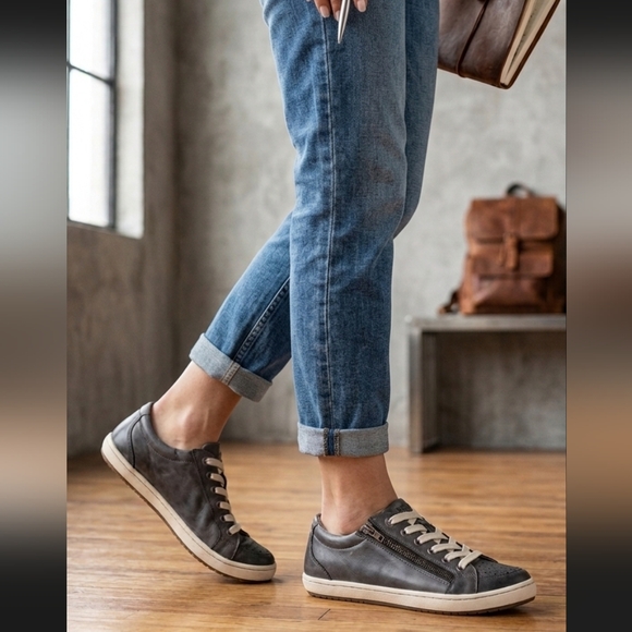 Taos Footwear Shoes - Taos Footwear Women’s Slim Straight Sneakers in Gray with Cream Laces